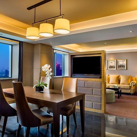 Готель Sofitel Zhengzhou International Екстер'єр фото