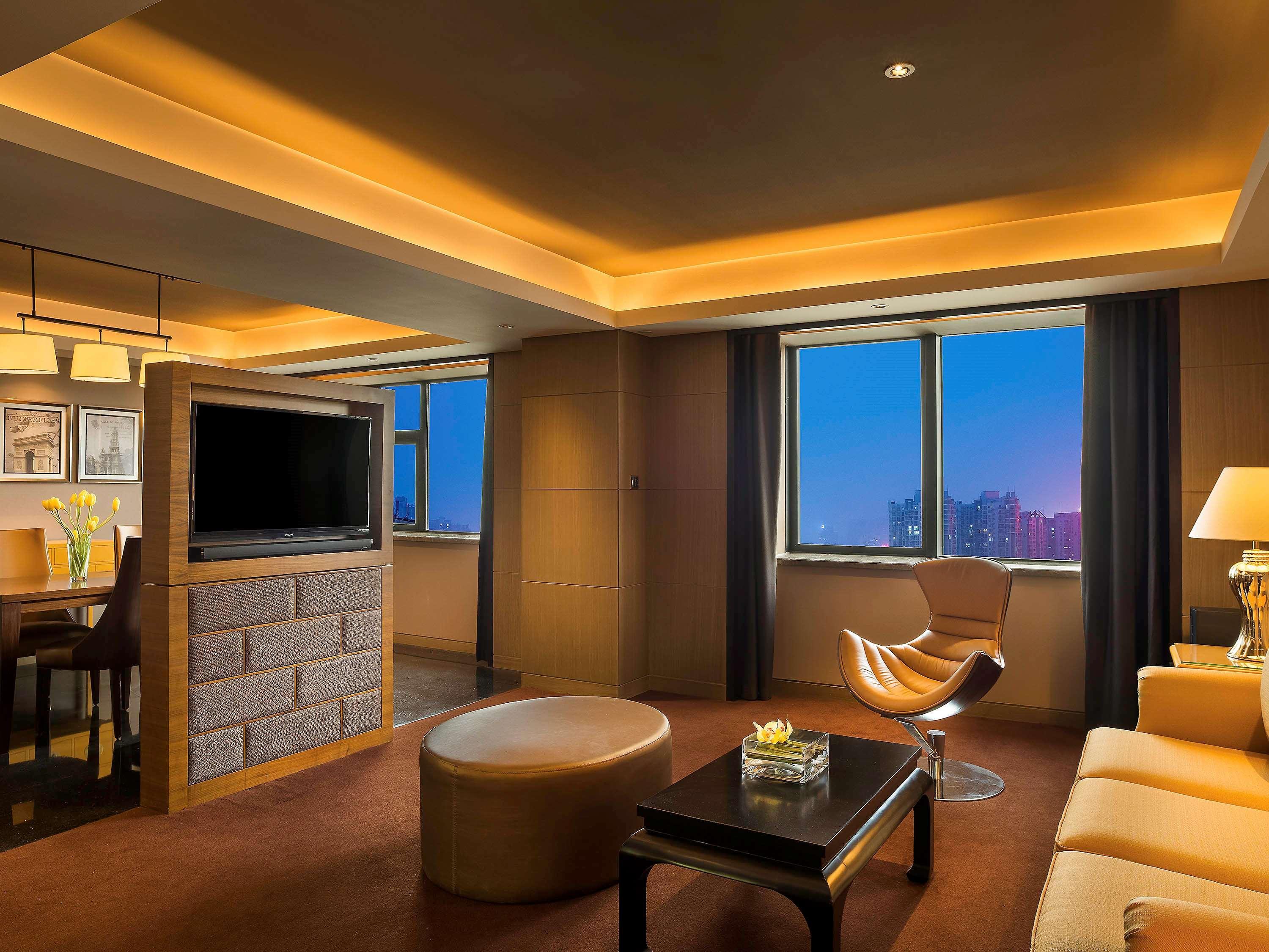 Готель Sofitel Zhengzhou International Екстер'єр фото