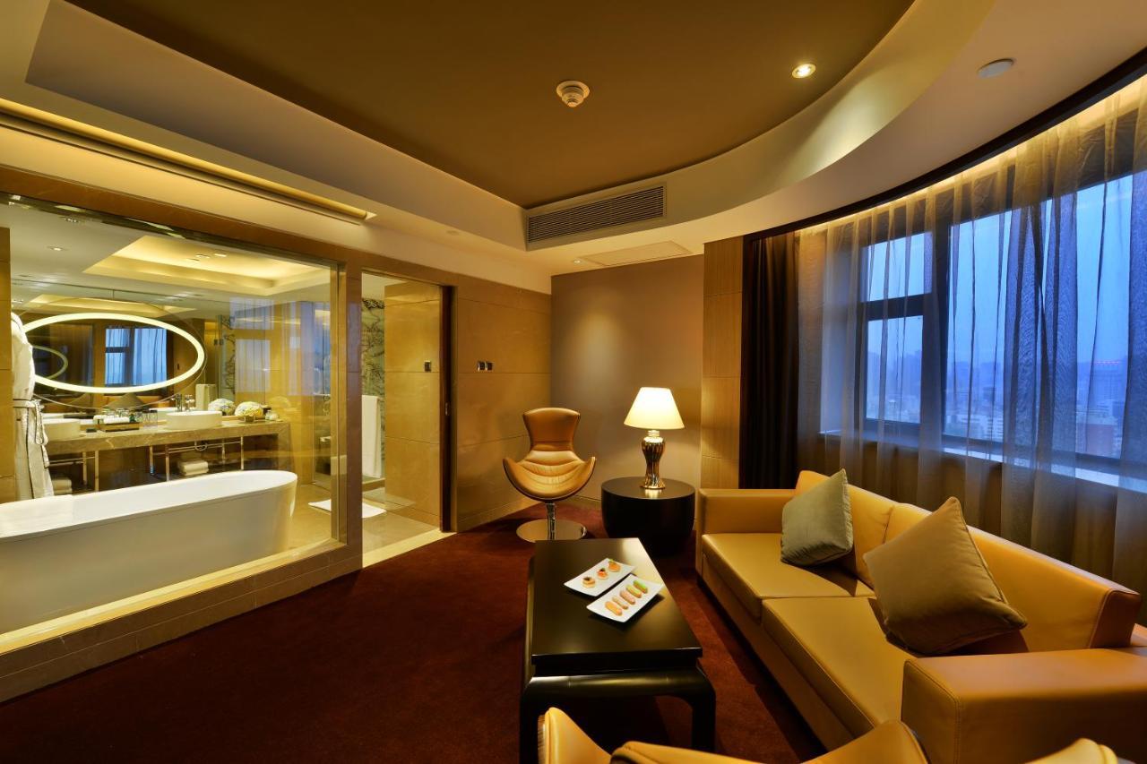 Готель Sofitel Zhengzhou International Екстер'єр фото